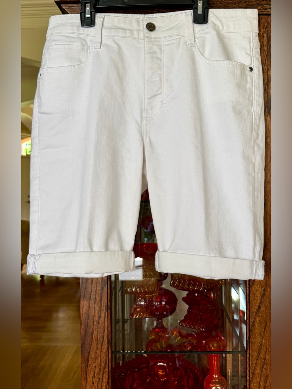 St. John's Bay White Cuffed Bermuda Women’s Shorts 12
